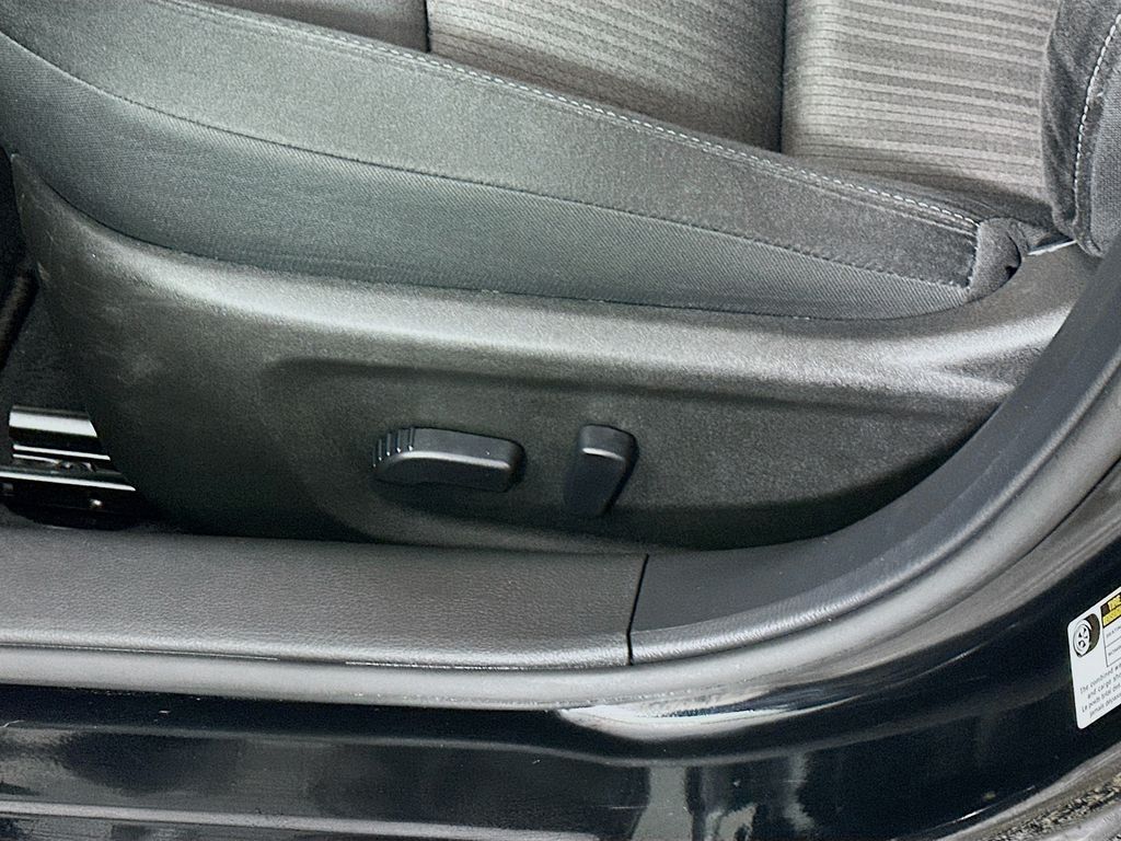 Used 2024 Black Nissan 2.5 SV image 22