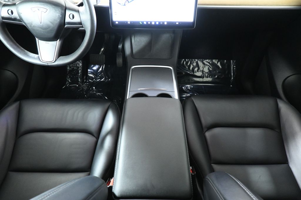 Thumbnail: 2022 Tesla Model Y - 24