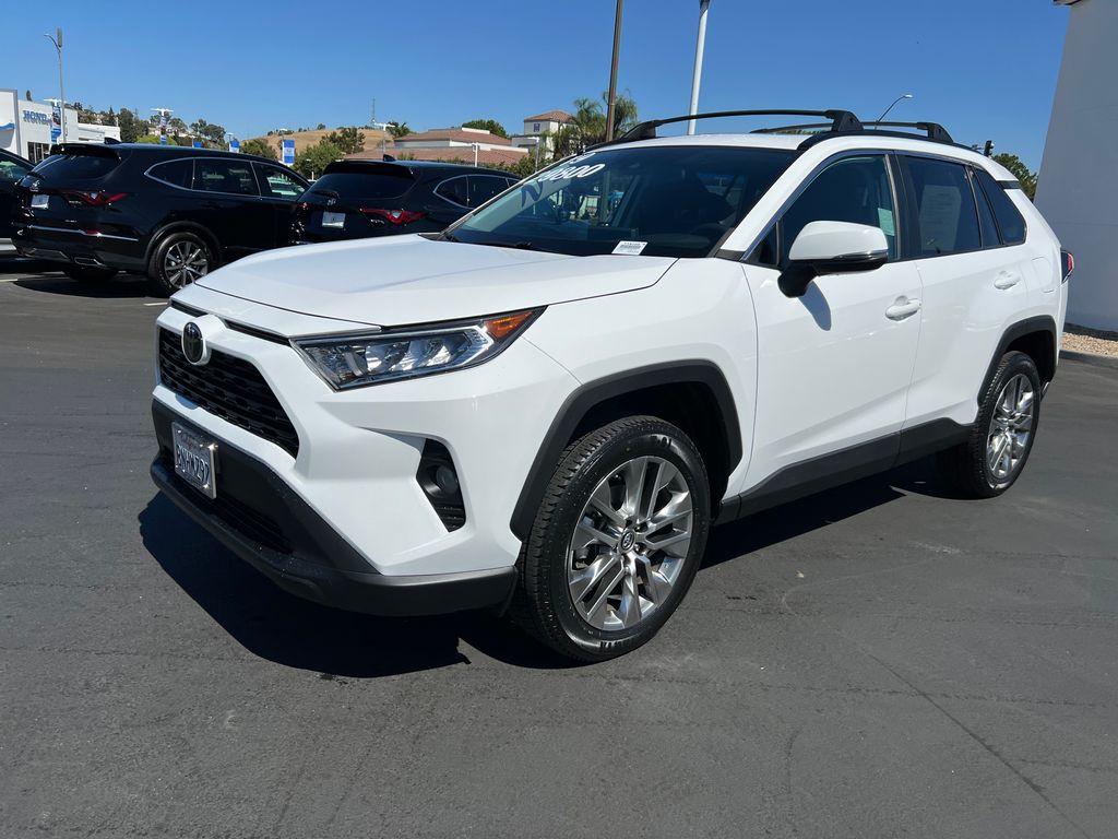 2019 Toyota RAV4 XLE Premium 4