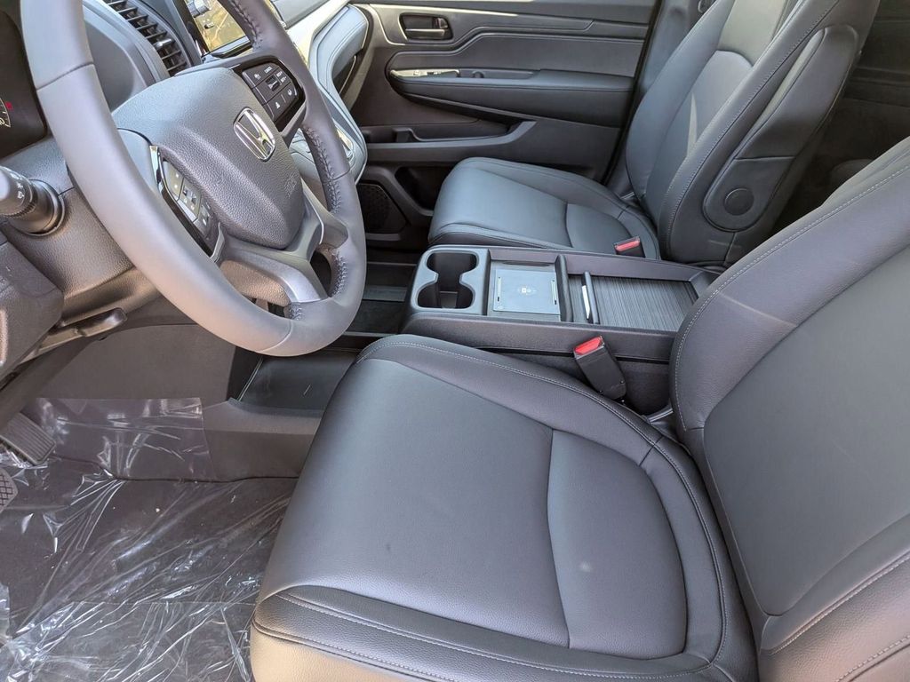 2026 Honda Odyssey EX-L - Photo 12