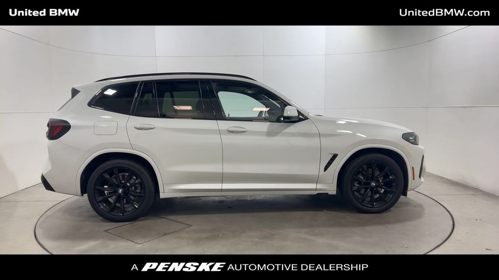 Thumbnail: 2024 BMW X3 - 9