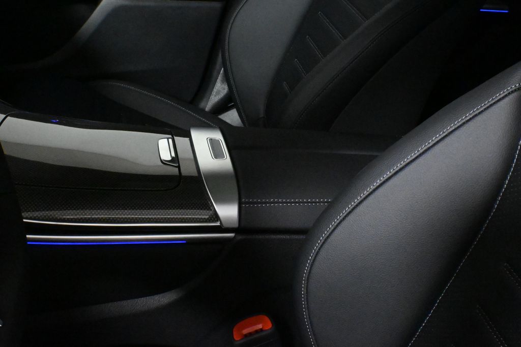 Thumbnail: 2026 Mercedes-Benz GLC - 26