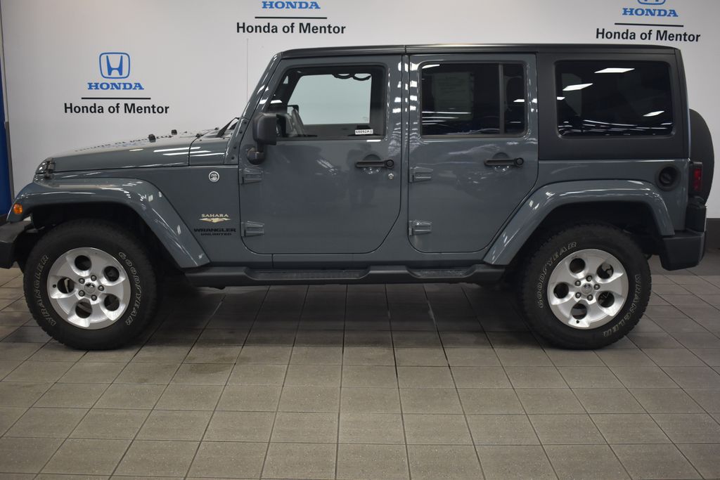 2014 Jeep Wrangler Unlimited Sahara 2