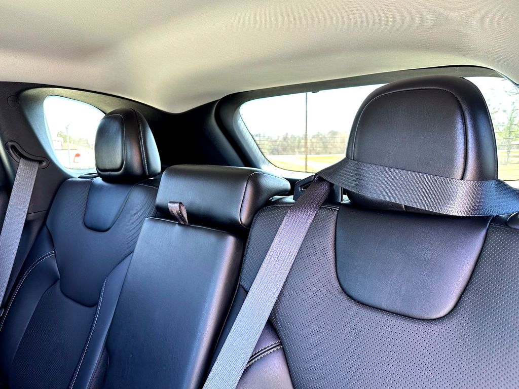 Used Car 2022 Jeep Cherokee  Latitude Lux For Sale Under $25,000 In Taylor, Texas