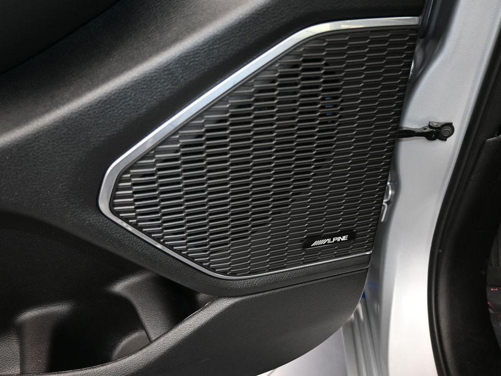 Used 2024 Silver Zynith Jeep Overland image 15