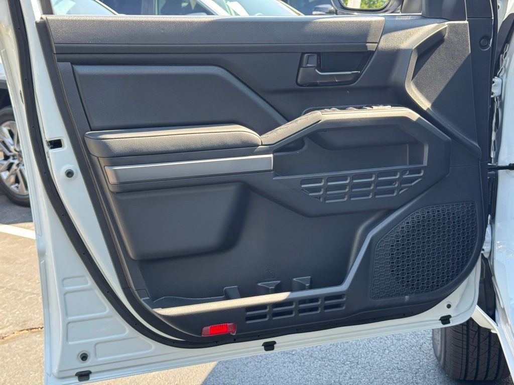 2025 Toyota Tacoma SR5 Double Cab photo 12