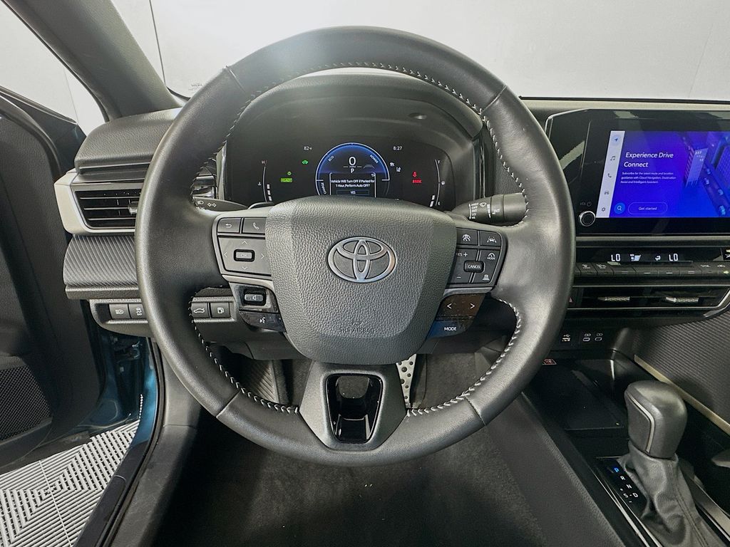 Thumbnail: 2025 Toyota Camry - 11