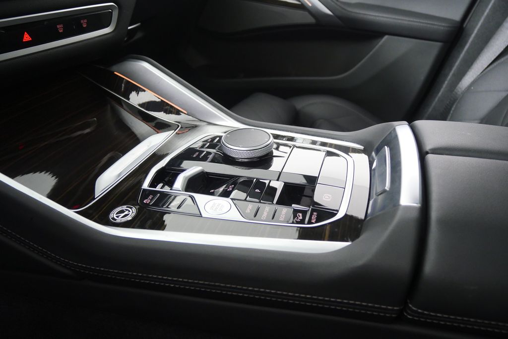 Thumbnail: 2025 BMW X6 - 27