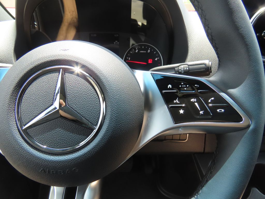 Thumbnail: 2025 Mercedes-Benz Sprinter - 13