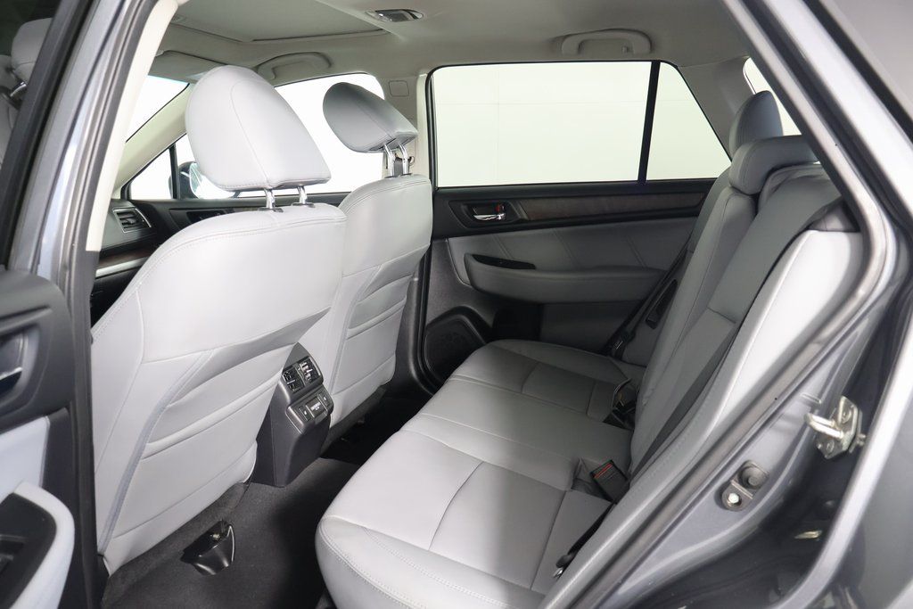 Thumbnail: 2018 Subaru Outback - 11