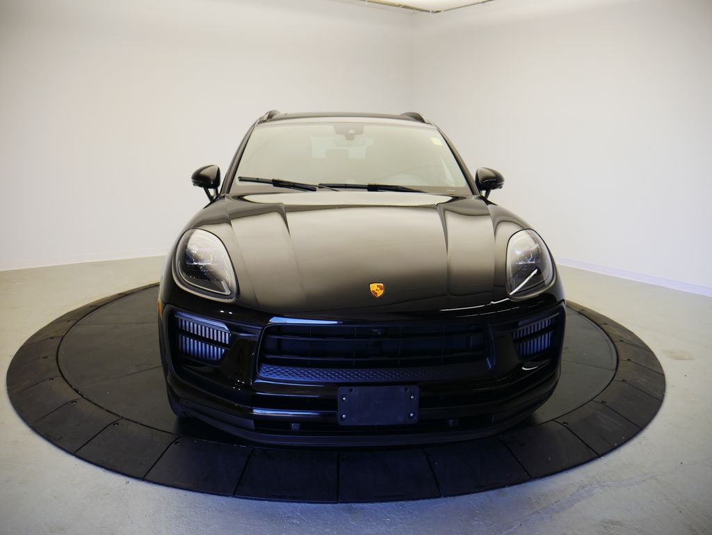 Thumbnail: 2022 Porsche Macan - 10