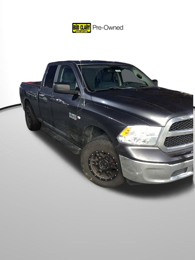 2017 RAM 1500 SLT Quad Cab 4WD