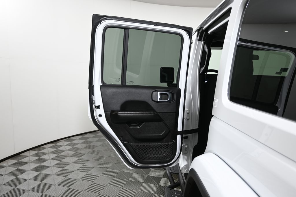 Thumbnail: 2024 Jeep Wrangler - 29