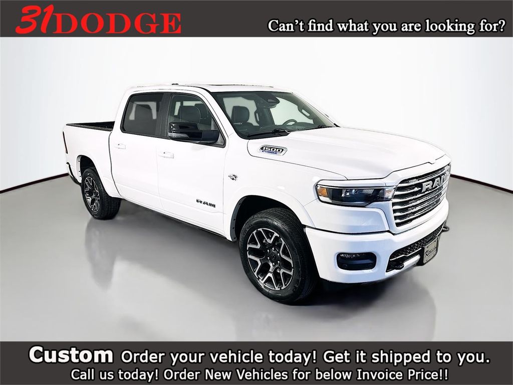 2026 RAM 1500 Laramie Crew Cab 4WD