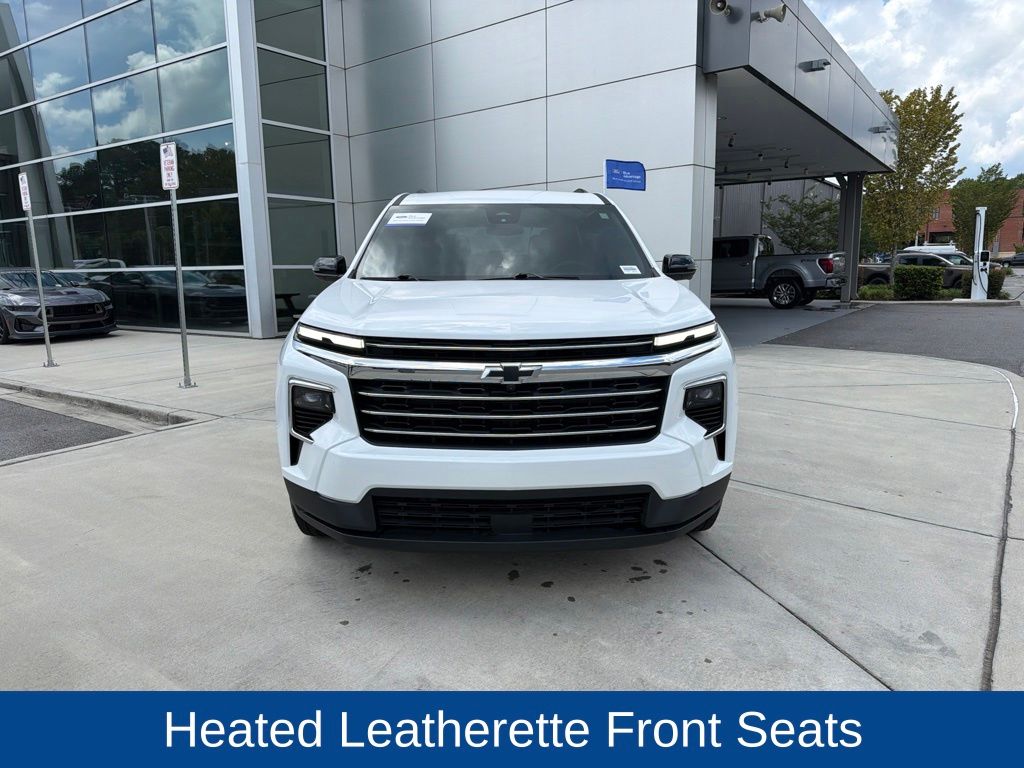 2025 Chevrolet Traverse FWD LT