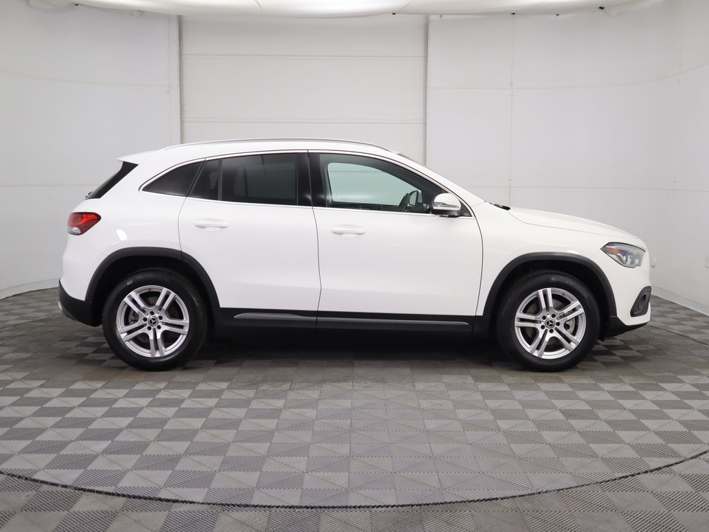 Thumbnail: 2022 Mercedes-Benz GLA - 4