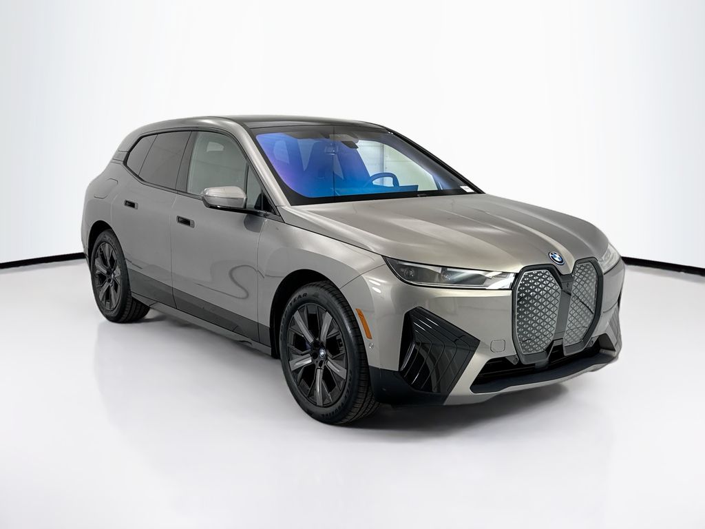 Certified Used 2025 Gray BMW xDrive50 image 3