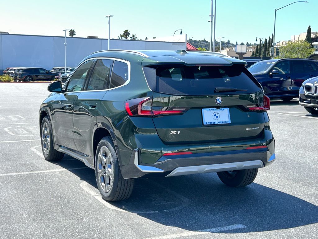 2025 BMW X1 xDrive28i 3