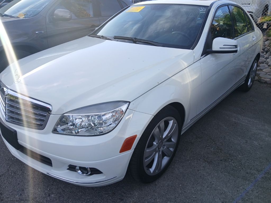 Arctic White 2011 Mercedes-Benz C-Class Sedan 7-Speed Automatic