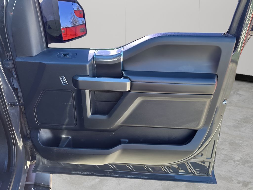 Used Car 2017 Ford F-150  Xlt For Sale Under $25,000 In Austin, Texas