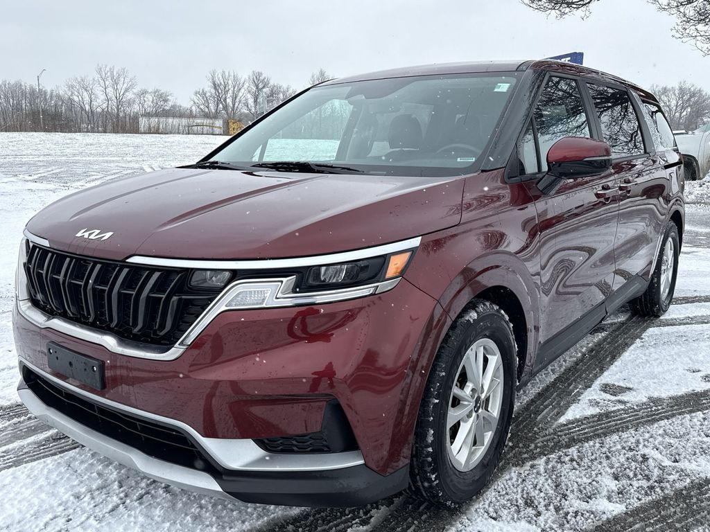 2024 Kia Carnival LX FWD