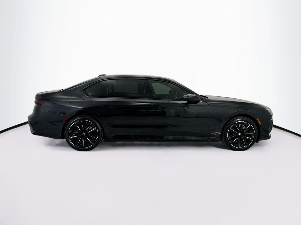 Thumbnail: 2024 BMW i7 - 4