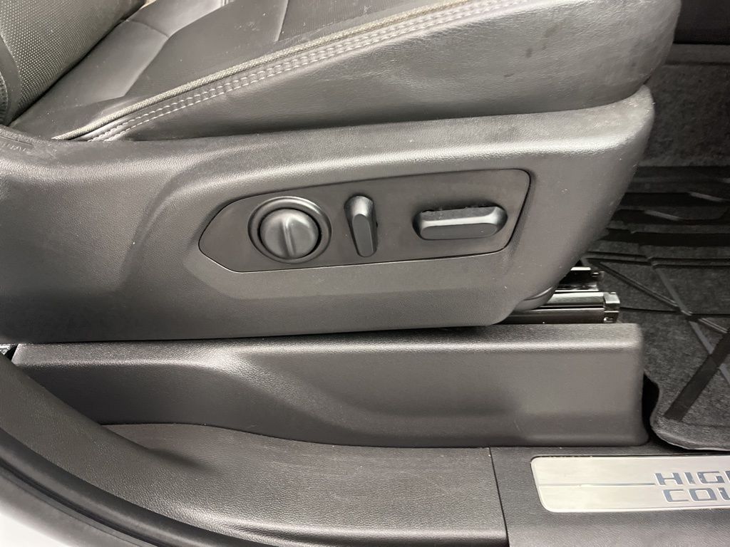 Thumbnail: 2021 Chevrolet Silverado 1500 - 7