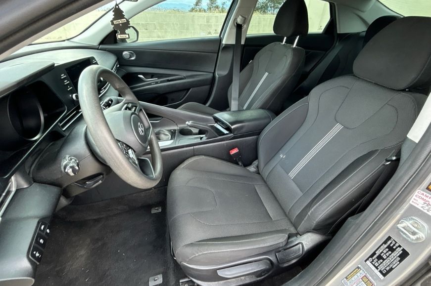 Used 2021 Hyundai Elantra SE 4D Sedan