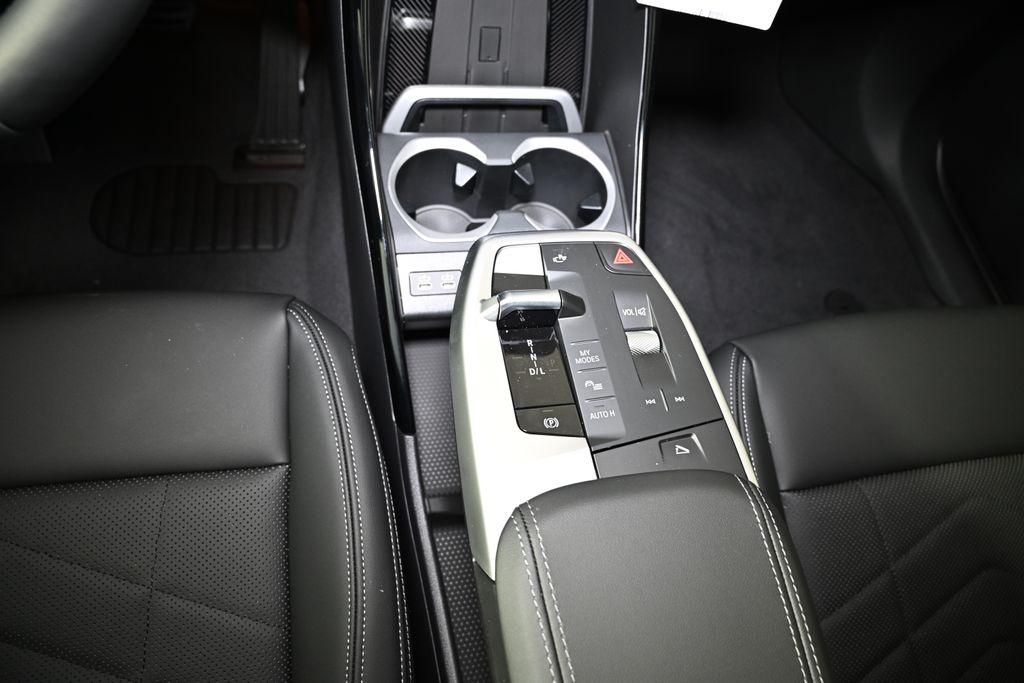 Thumbnail: 2026 BMW X1 - 19