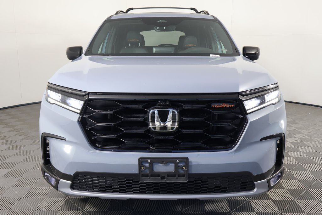 Thumbnail: 2023 Honda Pilot - 2