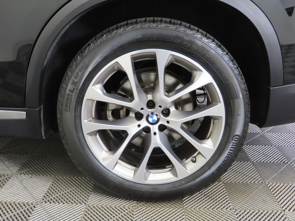 Thumbnail: 2022 BMW X5 - 32