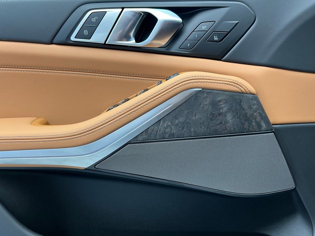 Thumbnail: 2026 BMW X5 - 21