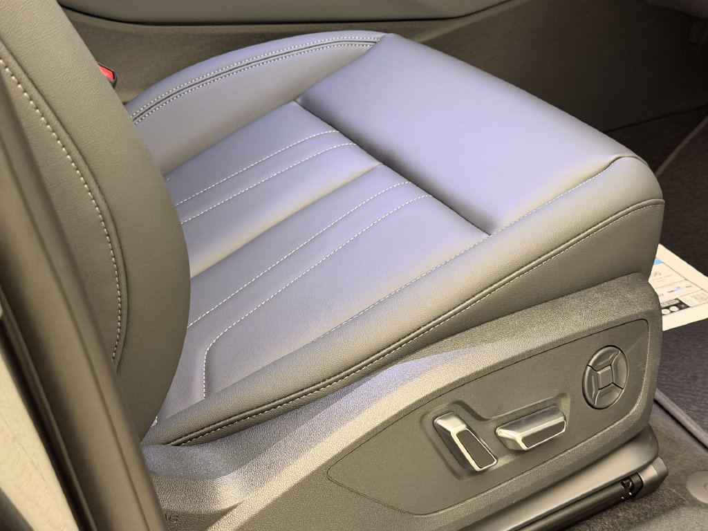 Thumbnail: 2026 Audi Q3 - 11