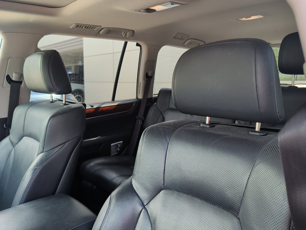 Used 2017 Gray Lexus 570 image 12