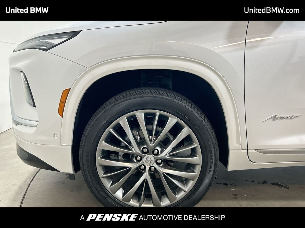 2025 Buick Enclave Avenir 10