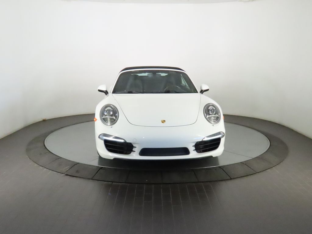 Thumbnail: 2014 Porsche 911 - 10