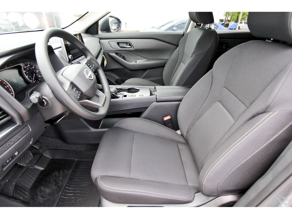 2026 Nissan Rogue S - 5