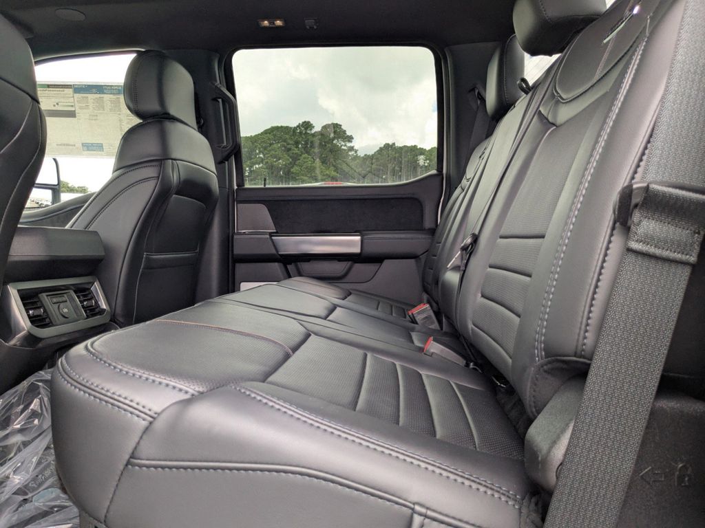 2025 Ford F-250 Platinum