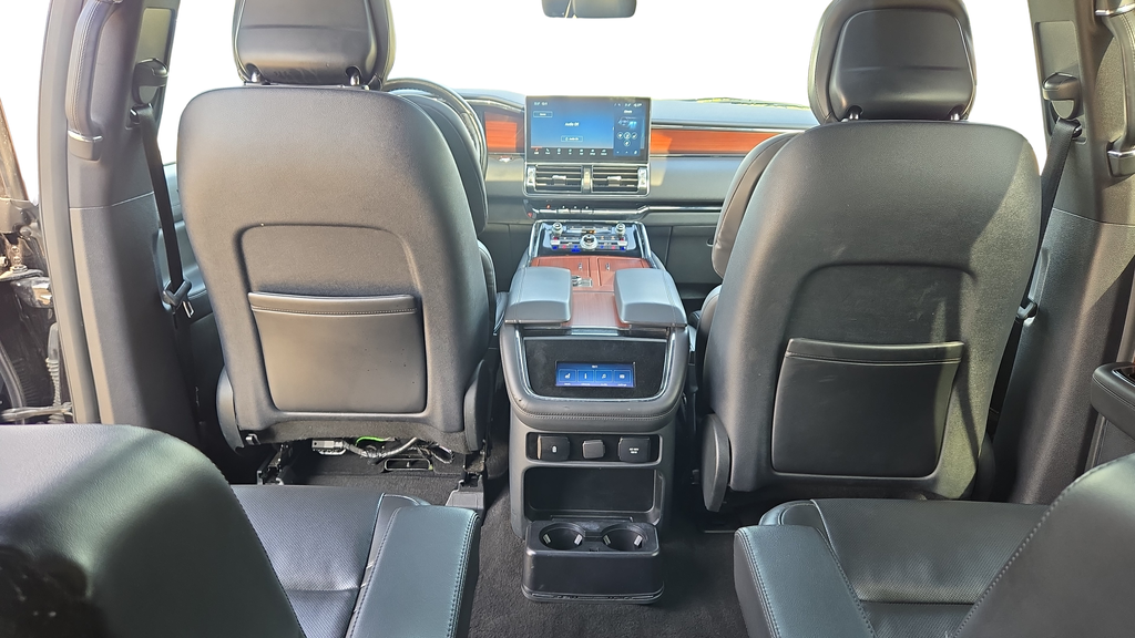 2024 Lincoln Navigator L