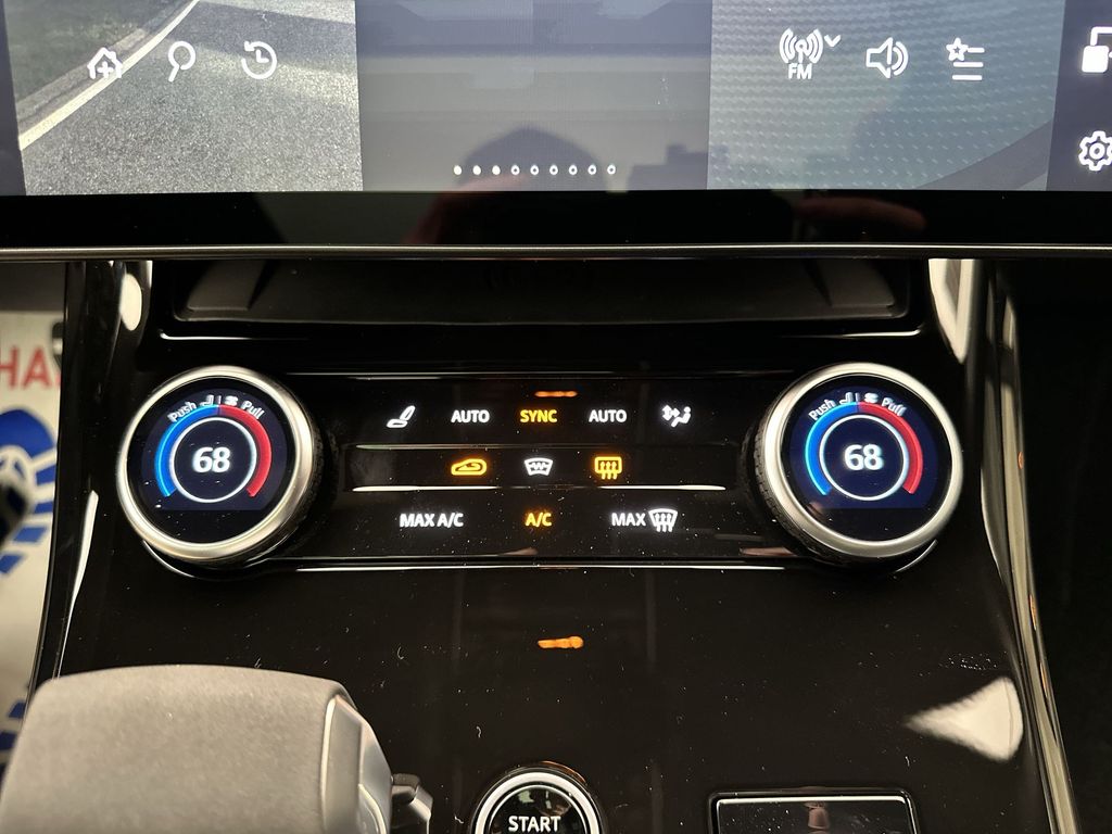 Thumbnail: 2023 Land Rover Range Rover Sport - 16