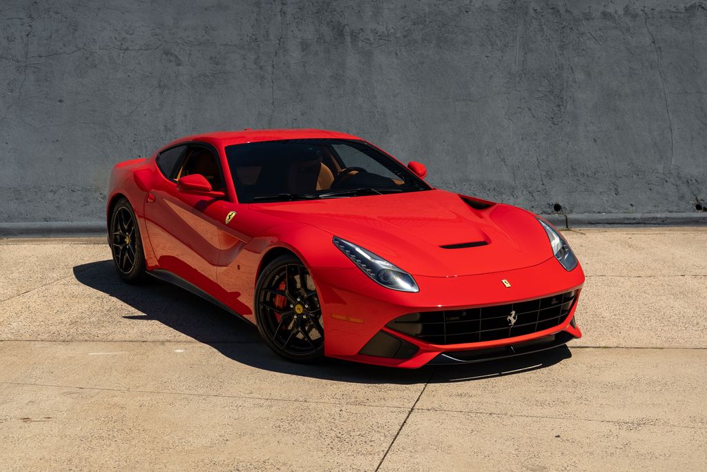Corsa Red 2016 Ferrari F12 Berlinetta Coupe Coupe Rear-Wheel Drive 7-Speed Dual Clutch