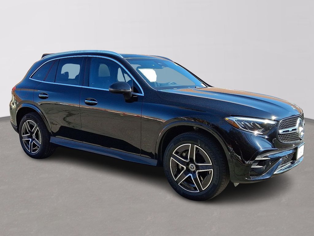 Thumbnail: 2026 Mercedes-Benz GLC - 2