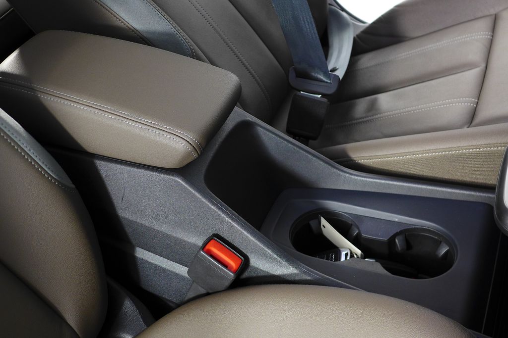 Thumbnail: 2024 Audi Q4 e-tron - 16