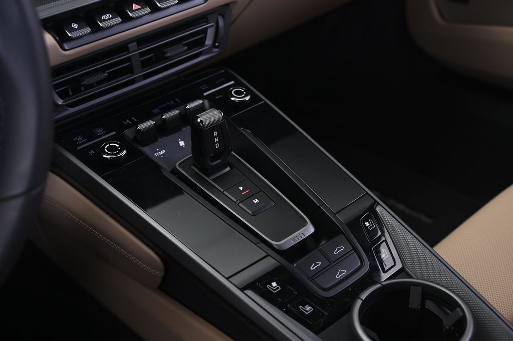 Thumbnail: 2024 Porsche 911 - 30