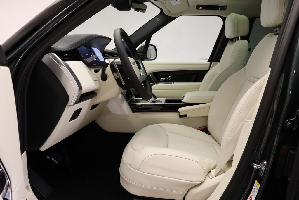 Thumbnail: 2026 Land Rover Range Rover - 28