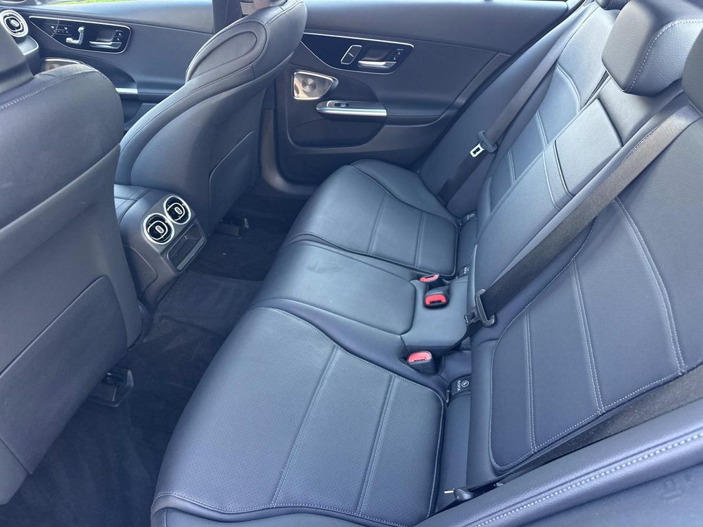 Thumbnail: 2025 Mercedes-Benz C-Class - 25