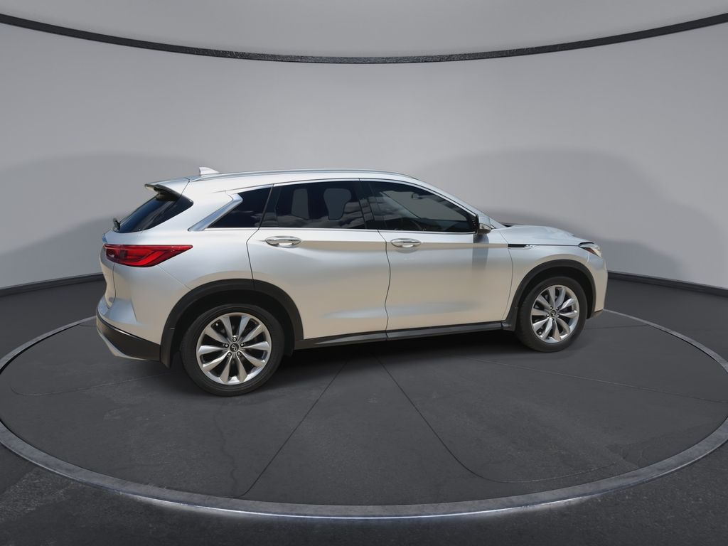 Thumbnail: 2021 INFINITI QX50 - 9