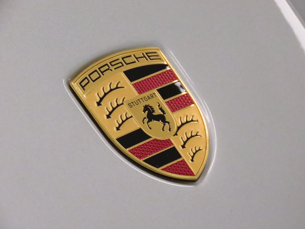 Thumbnail: 2026 Porsche 911 - 14