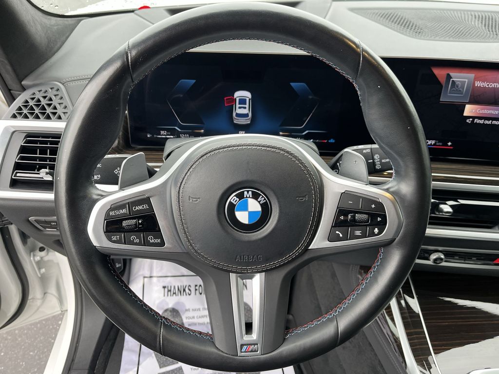 Thumbnail: 2023 BMW X7 - 14