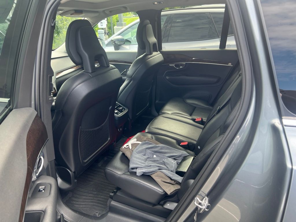 Used 2017 Gray Volvo T6 Momentum image 11